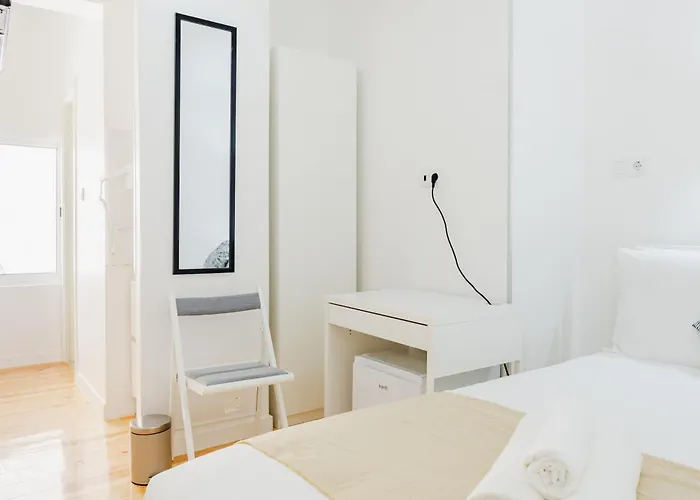 - Arroios Praca Do Chile * Lissabon