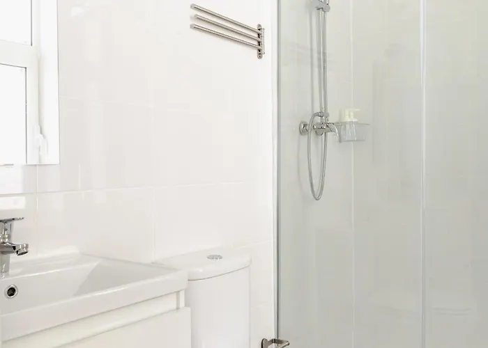 - Arroios Praca Do Chile * Lissabon