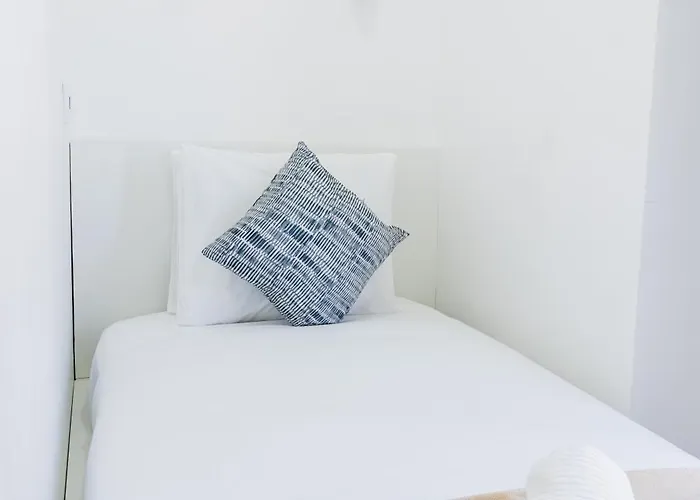 - Arroios Praca Do Chile *