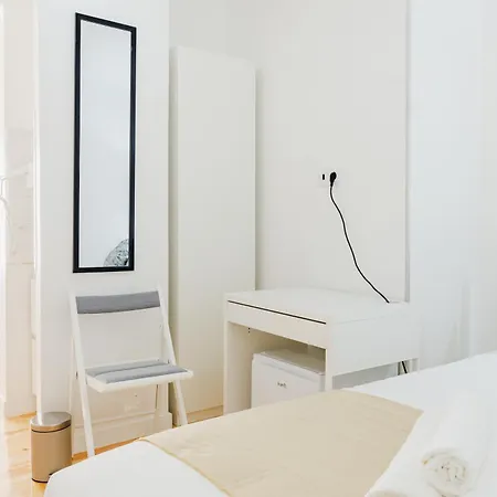 - Arroios Praca Do Chile * Lissabon