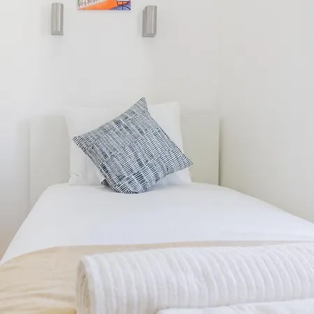 - Arroios Praca Do Chile Lizbona