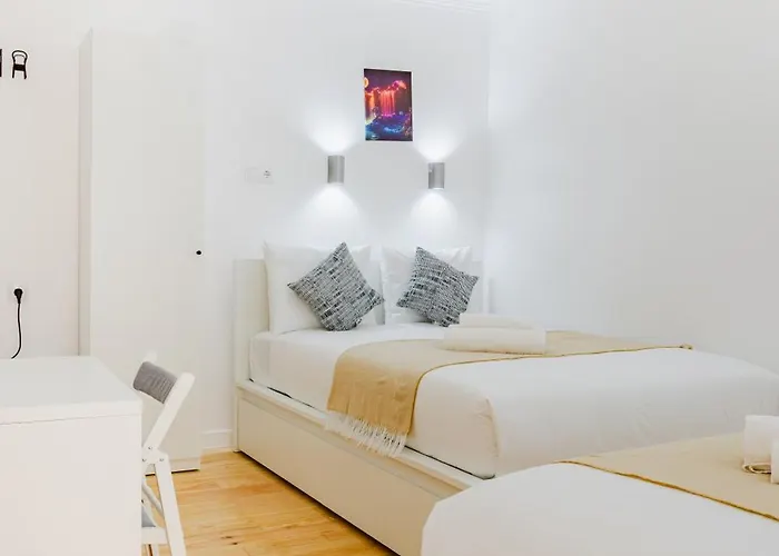 Quarto em Acomodações Particulares - Arroios Praça Do Chile
